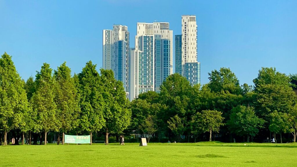A Muslim's guide to Seongsu Dong, Seoul Forest and Garden Show 2026